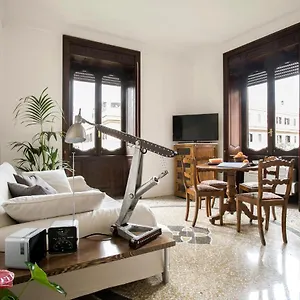 Flat Six Appartamento